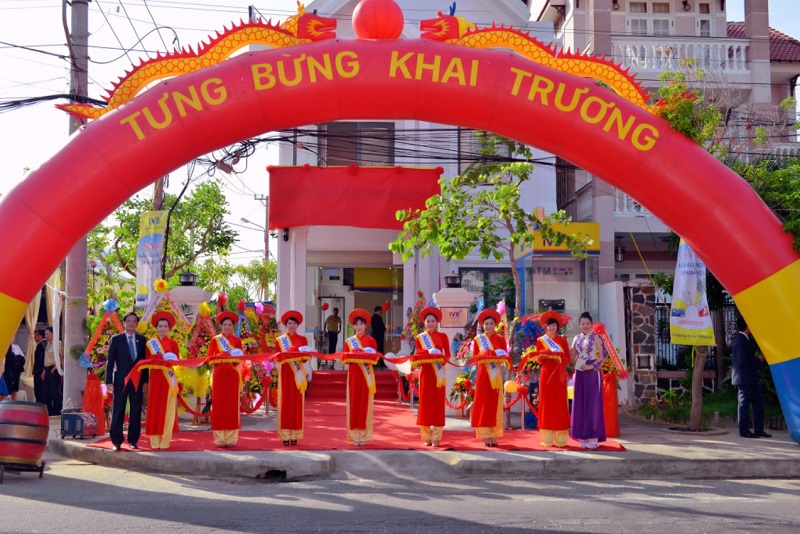 cổng đỏ